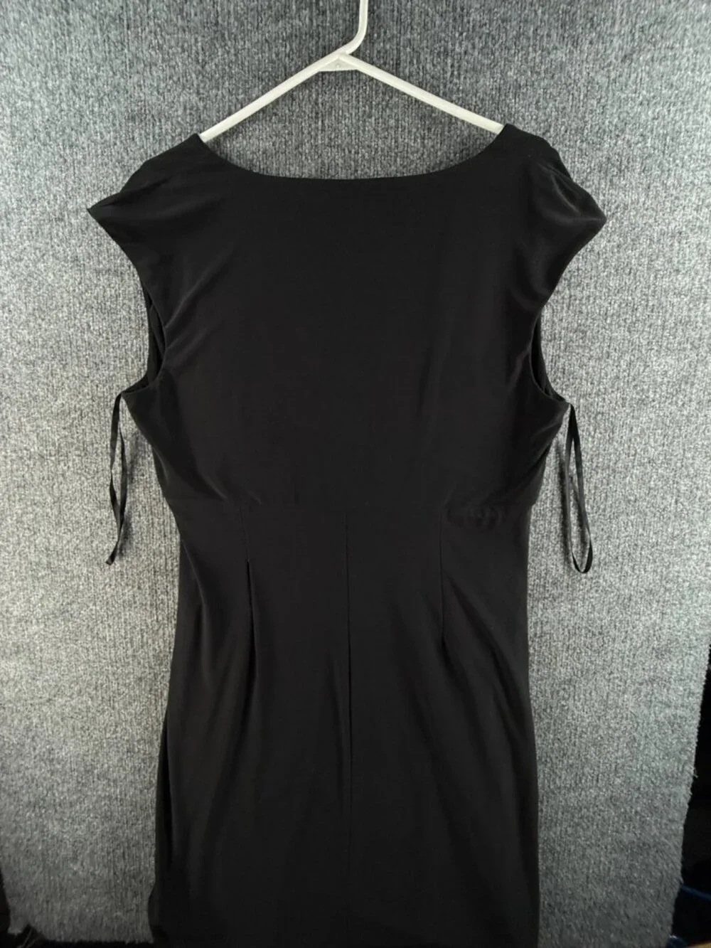 Lauren Ralph Lauren Black Dress Size Women 16 Stretch Sleeveless V Neck Knee - Picture 14 of 16